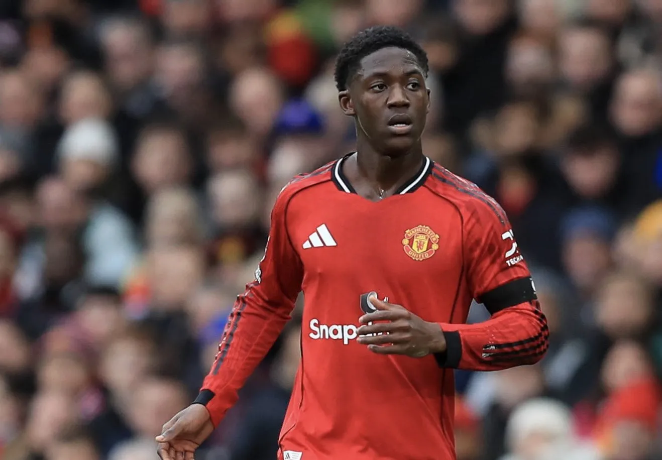 开云娱乐-跟队：梅努续约谈判拖延很久，他在曼联的长期未来依然存疑